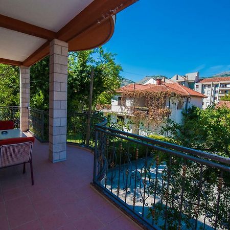 Apartmani Santa Barbara تريبينيي المظهر الخارجي الصورة